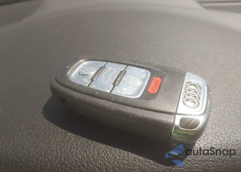 2011 Audi A5 2.0T Premium из США, поврежденный, VIN WAULFAFR4BA048652